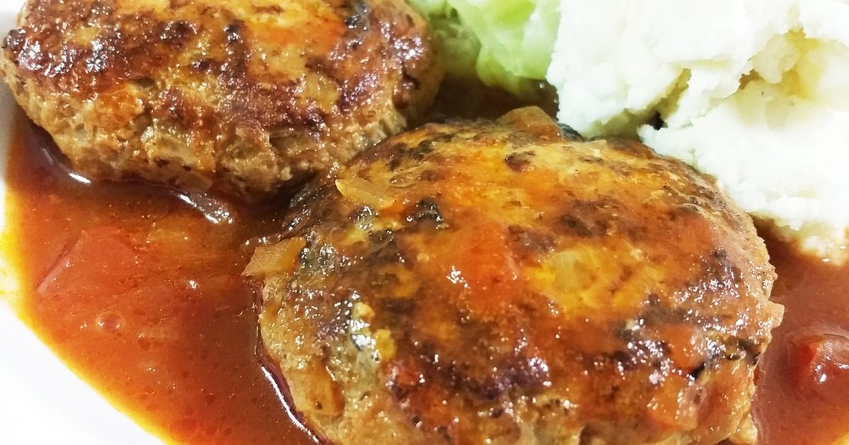 うまソースで作る煮込みハンバーグ レシピ 作り方 By さすらいの食いしん坊 クックパッド