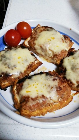 厚揚げでかさましチーズハンバーグ
