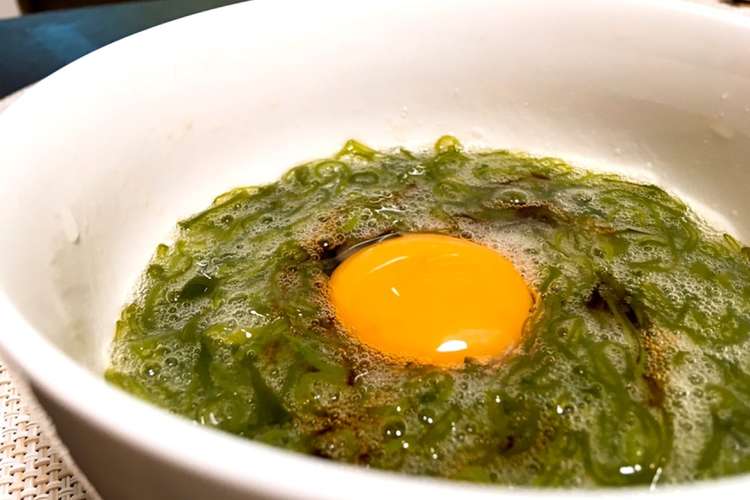 卵と昆布つゆだけ めかぶの美味しい食べ方 レシピ 作り方 By Peco助 クックパッド