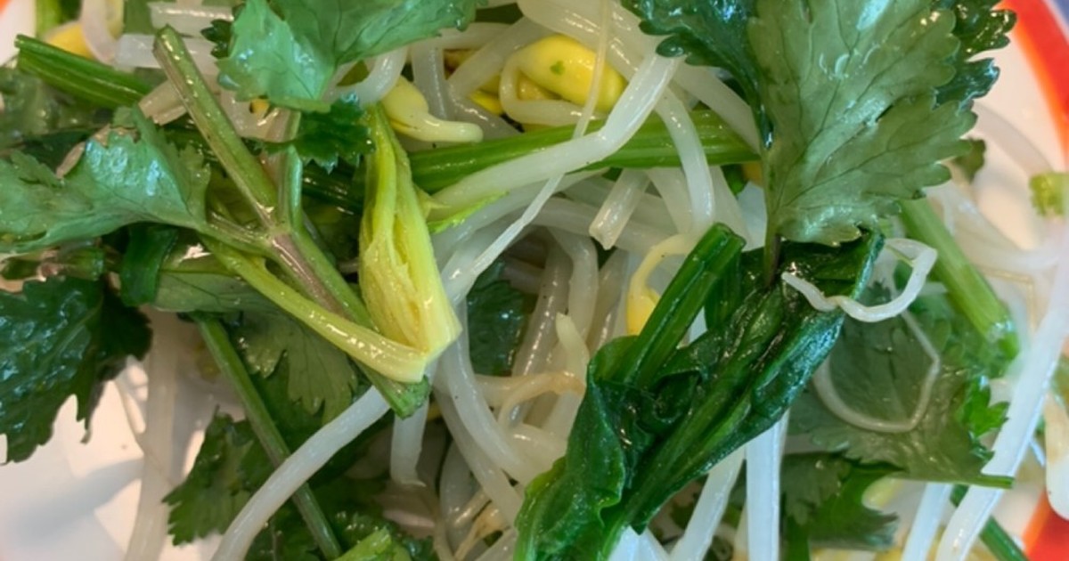 豆もやしとパクチーのタイ風サラダ レシピ 作り方 By Yuno クックパッド 簡単おいしいみんなのレシピが373万品