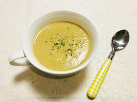 玉ねぎと椎茸粉のコーンポタージュ