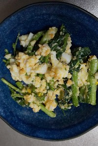 生アスパラ菜と卵のサラダ