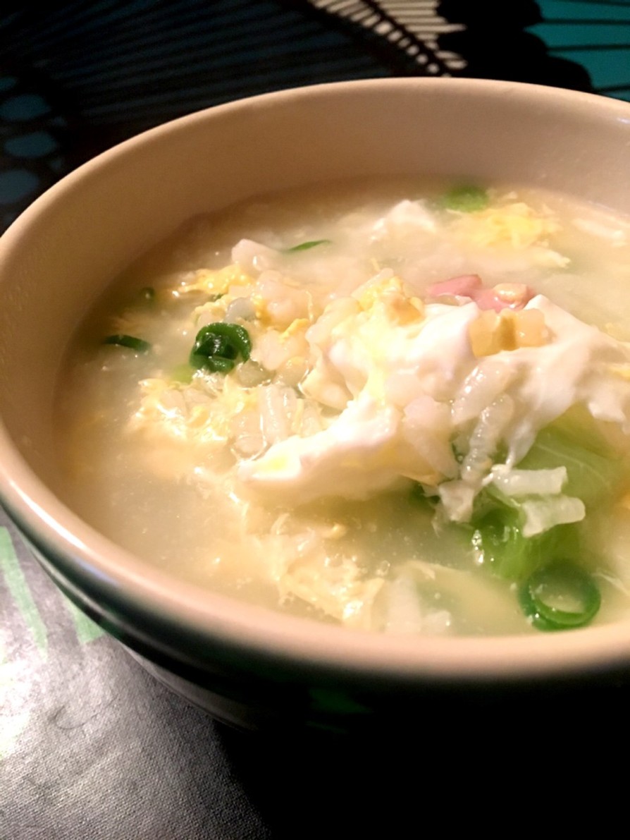 ふんわり卵とハム★レタスの中華雑炊の画像