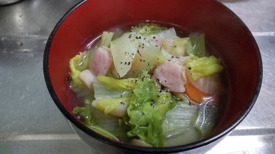 白菜とベーコンのスープ煮の写真