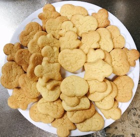 ホットケーキミックスで作る型抜きクッキー