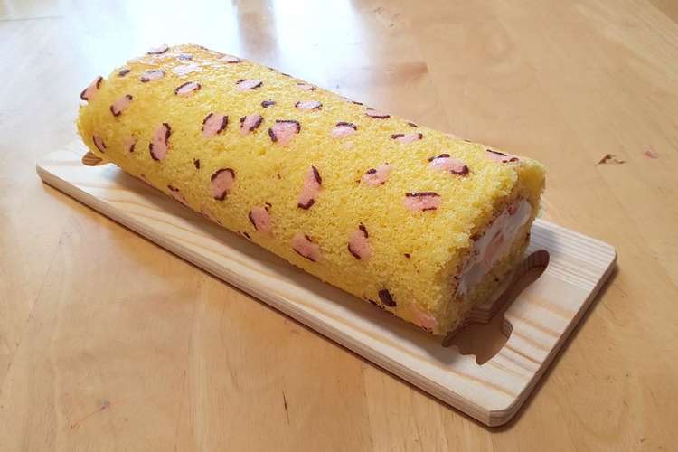 ヒョウ柄のいちごロールケーキ レシピ 作り方 By あとぅ クックパッド
