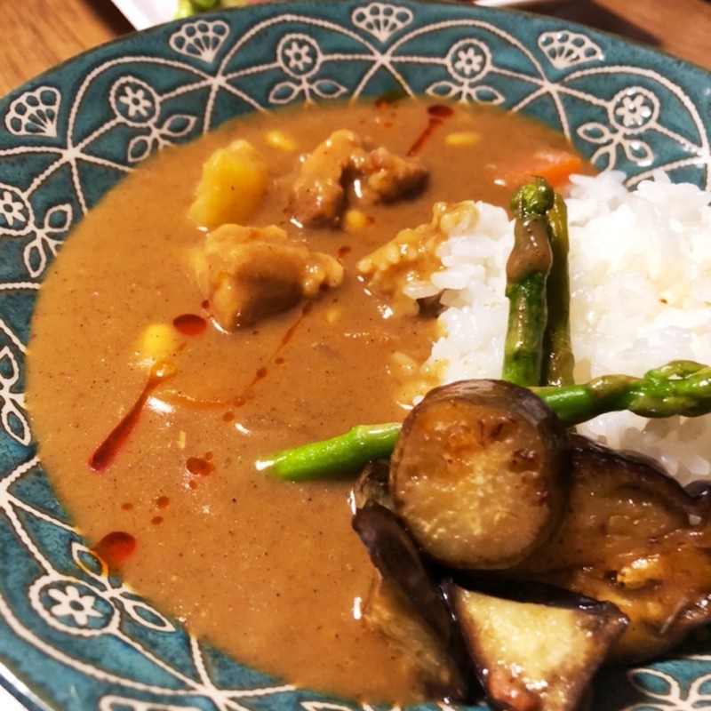 ローストレッドクリのココナッツカレースープのレシピ
