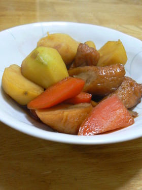 じゃが芋とにんじんとごぼう天の煮物