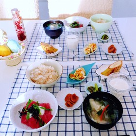 3月27日 献立 まぐろ山かけ 朝食