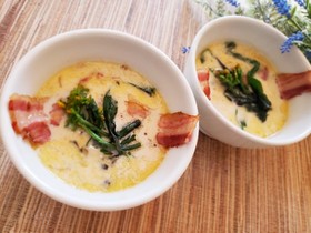 菜の花とたっぷりベーコンの豆乳スープ