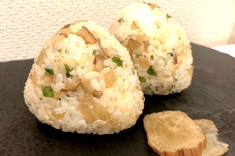 いぶりがっこクリームチーズおにぎり レシピ 作り方 By Kaho Stag クックパッド 簡単おいしいみんなのレシピが360万品