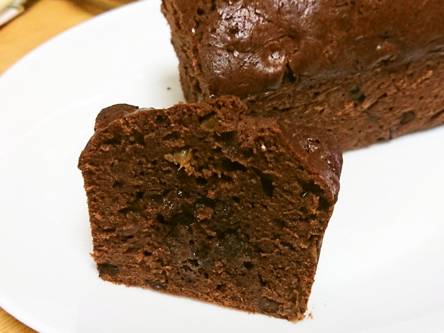 チョコとラムレーズンのパウンドケーキの画像