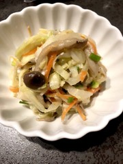 和えるだけ!レンジだけ!簡単塩麹の和え物の写真
