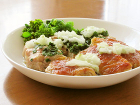 鶏もも肉の青ねぎソテー 新玉ねぎドレで