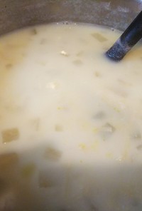 簡単美味・大根と榎茸のミルクスープ