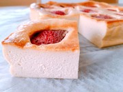 苺トピのベイクドチーズケーキの写真
