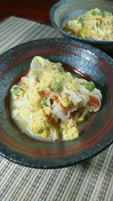 えんどう豆と高野豆腐の卵とじの写真