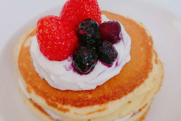 イチゴとブルーベリーのホットケーキ レシピ 作り方 By るんちゃん クックパッド 簡単おいしいみんなのレシピが350万品