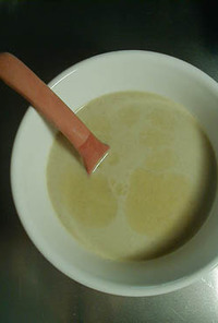 ムング（緑豆）の冷製カレー風味スープ
