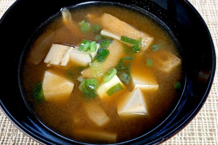 簡単 基本の豆腐とあげの味噌汁 レシピ 作り方 By みさみかキッチン クックパッド 簡単おいしいみんなのレシピが366万品