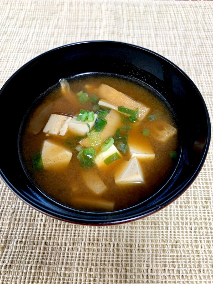 簡単！基本の豆腐とあげの味噌汁の画像