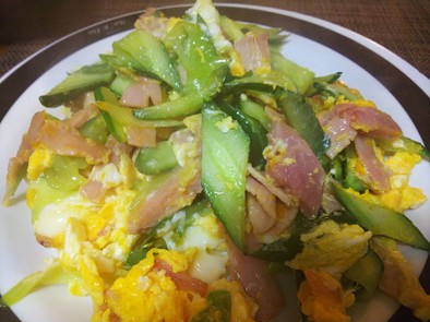 簡単中華・ハムと卵と胡瓜の塩炒めの写真