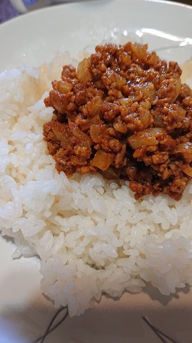 10分で完成!簡単キーマカレー♪︎