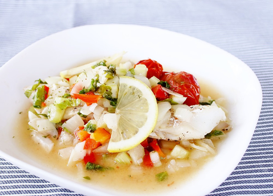 簡単♪白身魚とカラフル野菜の温菜サラダの画像