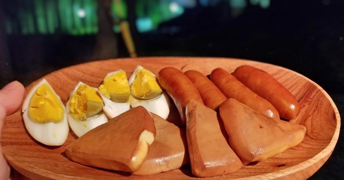 ソーセージとチーズの燻製 キャンプ飯 レシピ 作り方 By Rafutee クックパッド 簡単おいしいみんなのレシピが360万品