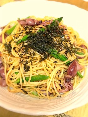 ホタルイカとアスパラガスの和風パスタ