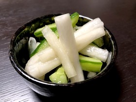 簡単 大根ときゅうりの漬物
