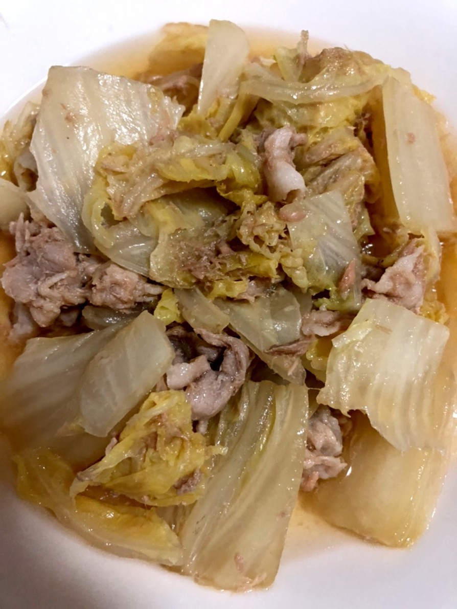 白菜とシーチキン、豚肉の煮物の画像