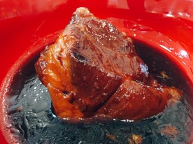 簡単押すだけ炊飯器で豚肩ロースの角煮♪
