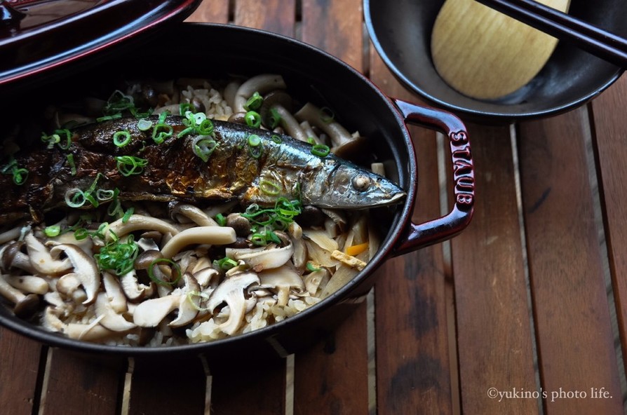 きのこと秋刀魚の炊き込みご飯の画像
