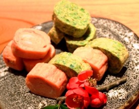 生海苔と桜でんぶの出し巻き