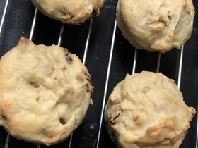 レーズンとくるみのお豆腐マフィン
