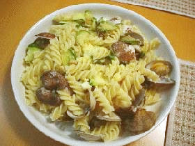 あさりとズッキーニのパスタ