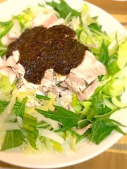 豚しゃぶサラダ☆あかもくソースの写真