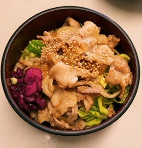 春キャベツの豚丼
