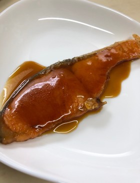 塩鮭で簡単♪ご飯がすすむレモン鮭