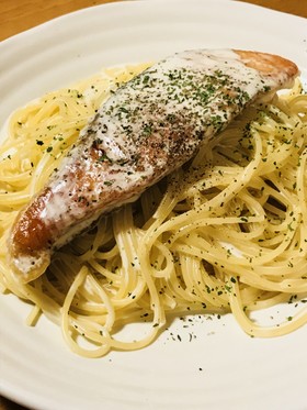 シンプル素材で☆鮭の生クリームパスタ