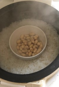 炊飯器で簡単蒸し大豆