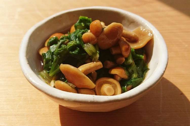 セロリの葉っぱ大量消費 なめこのサッと煮 レシピ 作り方 By しばいぬかず クックパッド 簡単おいしいみんなのレシピが372万品