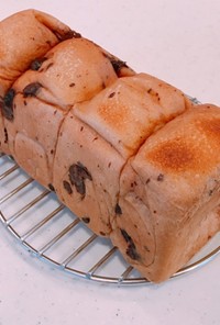 HBと食パン型で、マーブルチョコ山形パン
