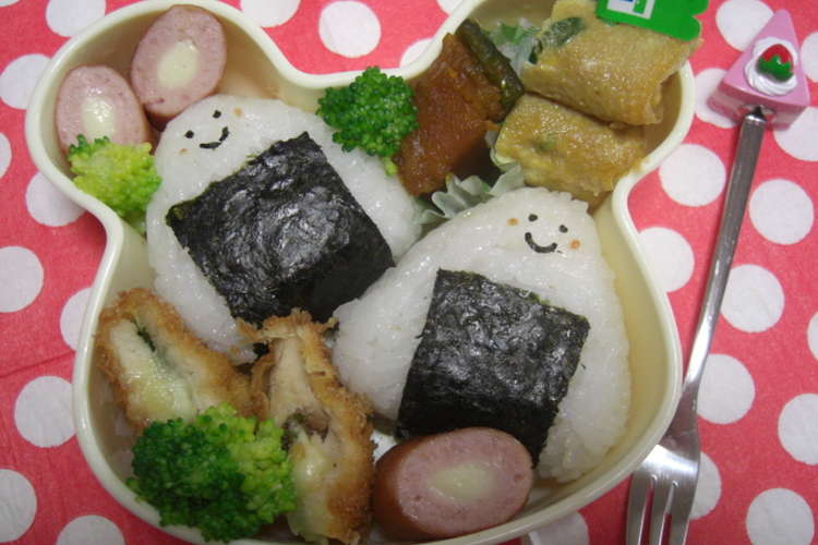 顔付き三角おにぎり キャラ弁 レシピ 作り方 By Komegu クックパッド 簡単おいしいみんなのレシピが349万品