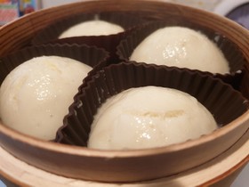 せいろでバナナと豆乳の米粉蒸しパン
