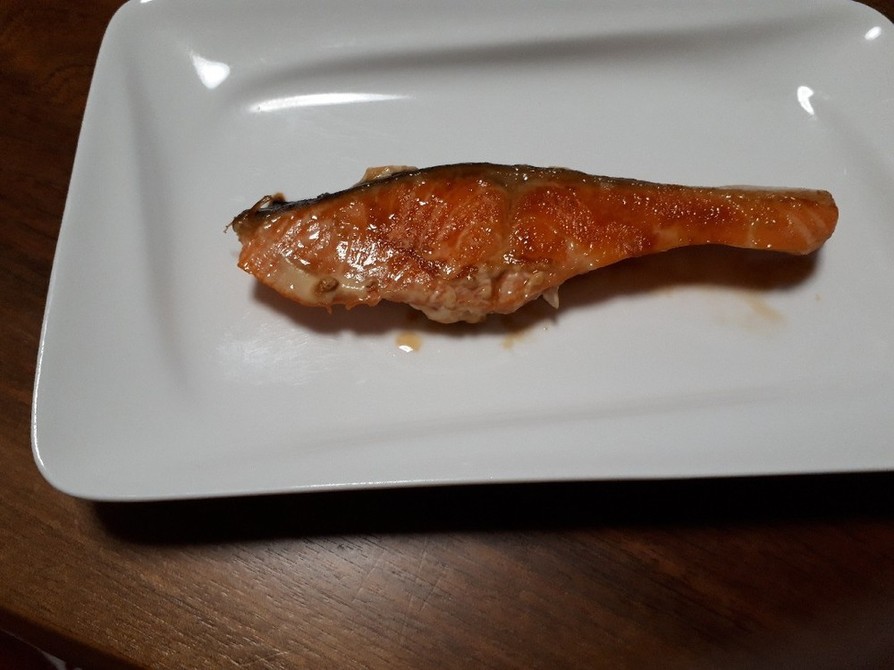すき焼きのたれで簡単☆鮭の照り焼きの画像