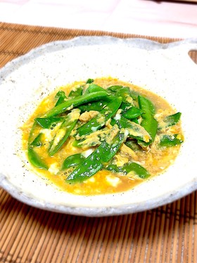 電子レンジで絹さやの玉子とじ