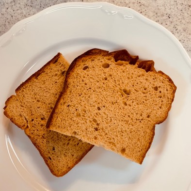 しっとりふすまパン 1枚で糖質5.3g の写真