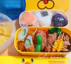 簡単唐揚げつくねきんぴら三色おにぎり弁当